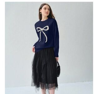 Navy Blue Round Neck Bow Pattern Sweater